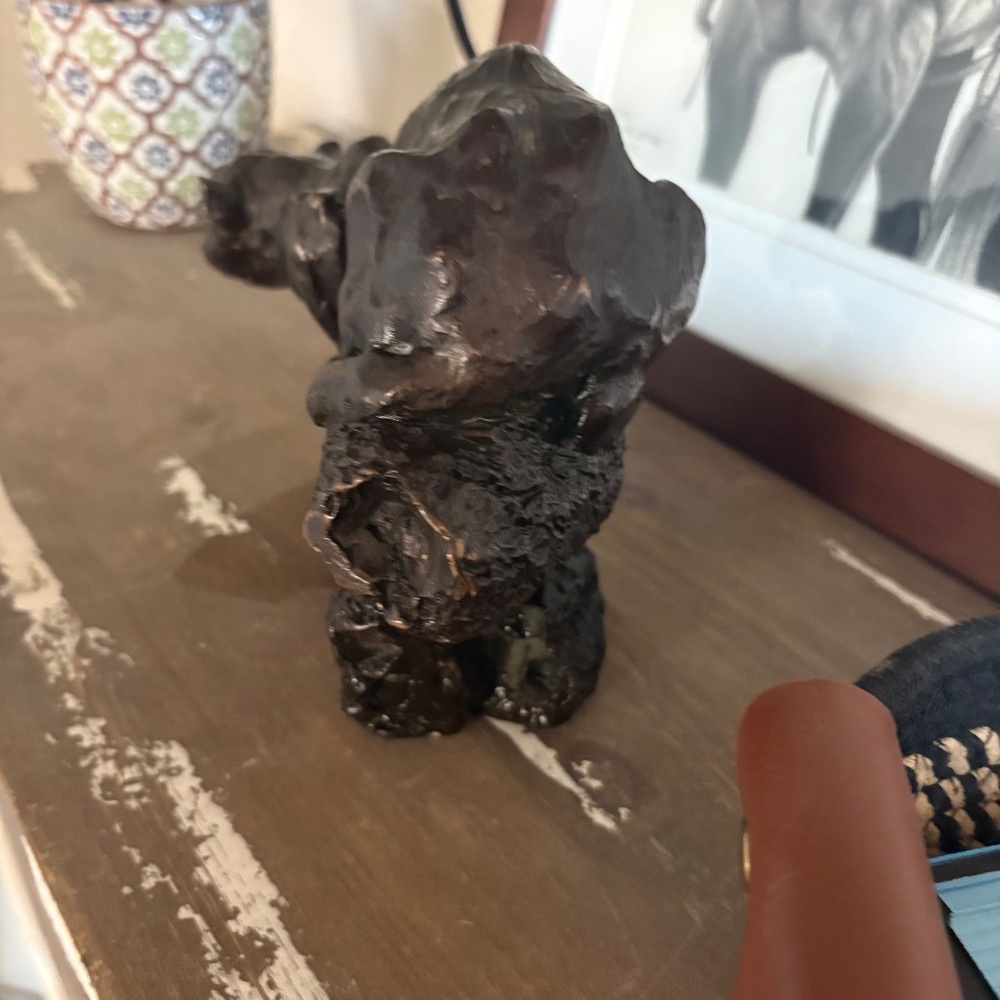 Striking Large Prowling Panther/Cougar Sculpture on a Naturalistic Log Base - Picture 7 of 13
